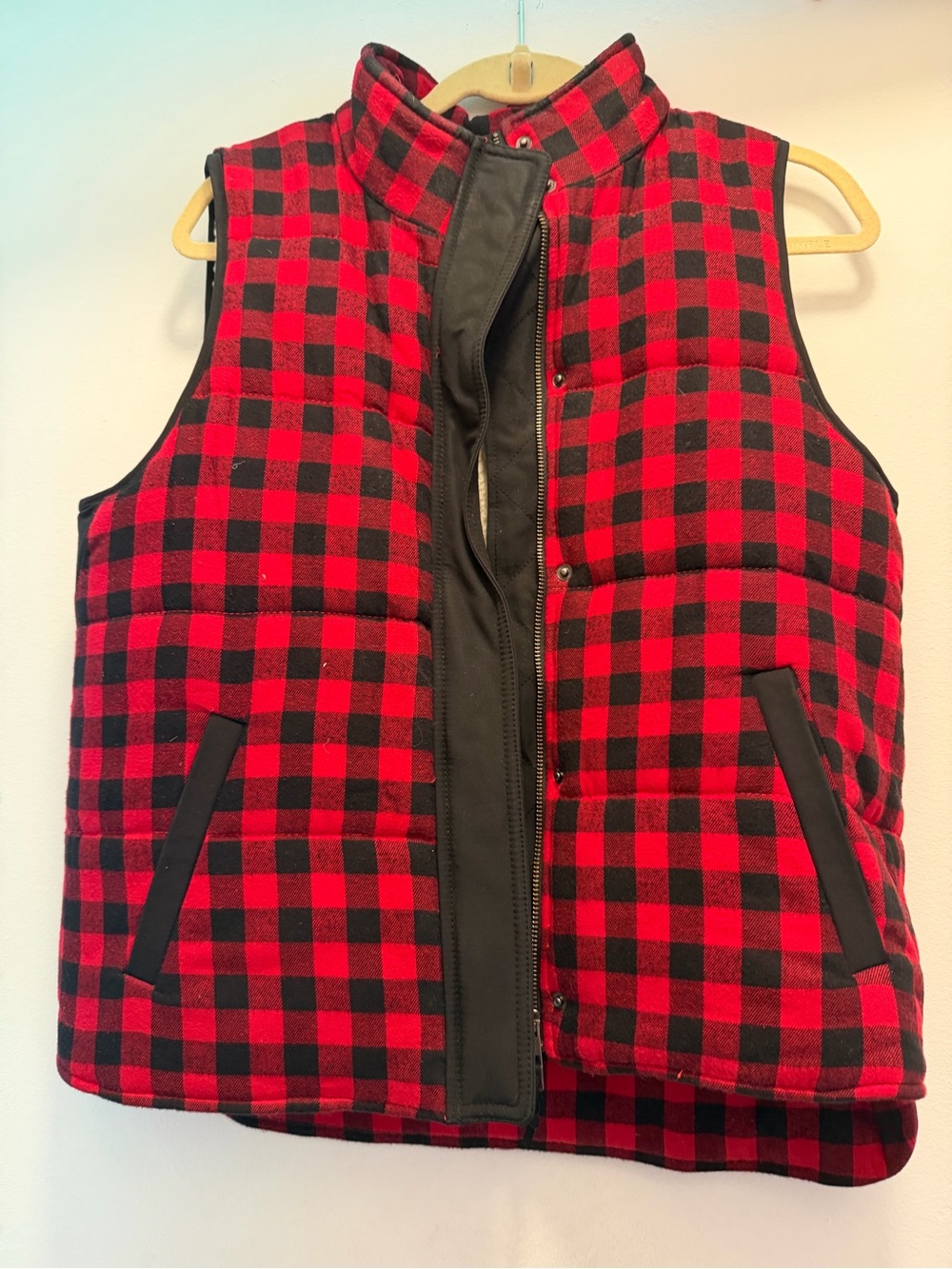 Madewell Red & Black Buffalo Plaid Sherpa-Lined Vest